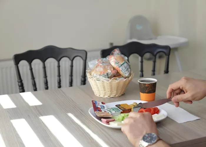 מלון Guendogdu *